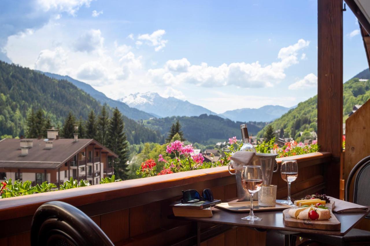 ホテル Logis La Croix-Saint-Maurice ル・グラン・ボルナン エクステリア 写真