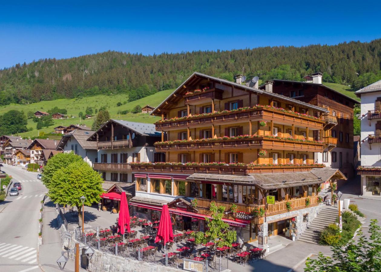 ホテル Logis La Croix-Saint-Maurice ル・グラン・ボルナン エクステリア 写真