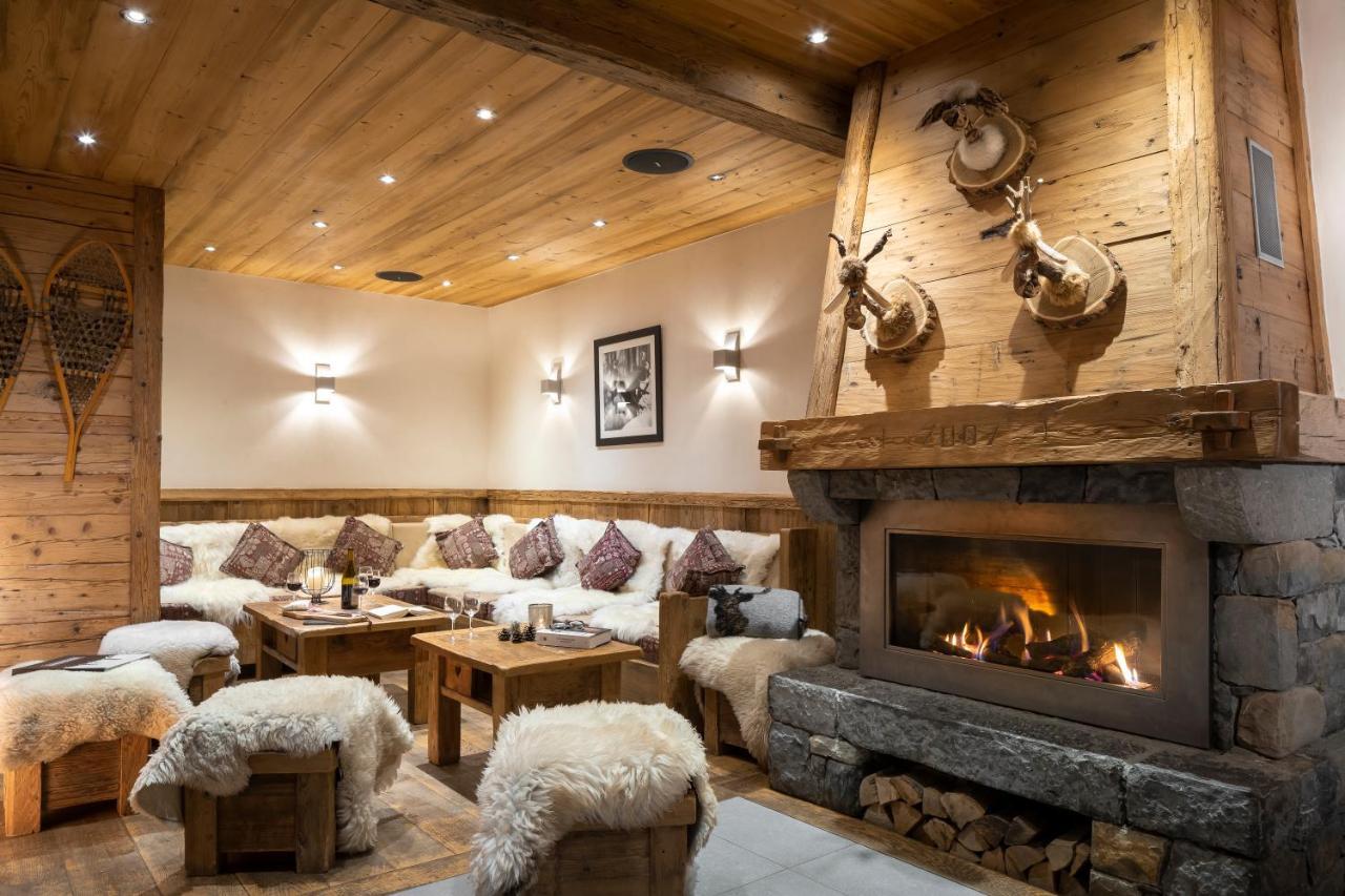 ホテル Logis La Croix-Saint-Maurice ル・グラン・ボルナン エクステリア 写真